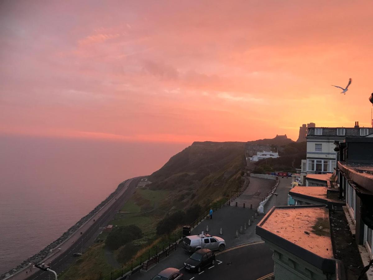 Denelea - Stunning Sea Views! Scarborough Buitenkant foto